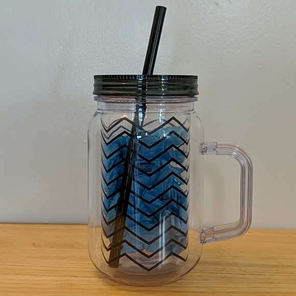 Plastic Reusable Cup - Picture 3 of 4